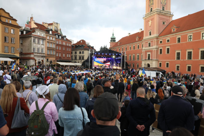 35 lat niepodległej Ukrainy. Obchody na Placu Zamkowym w Warszawie