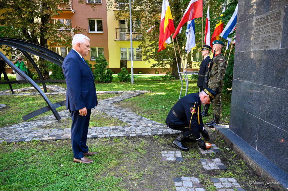80. rocznica Powstania w Getcie Białostockim. Tak wyglądały uroczystości upamiętniające [ZDJĘCIA]