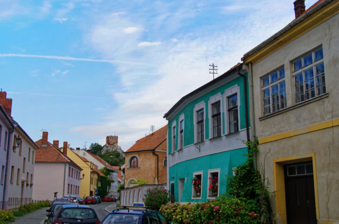 Mikulov - perła Moraw Południowych, którą odwiedził król Polski i Napoleon. Jesień to idealny moment, aby zwiedzić to miasto