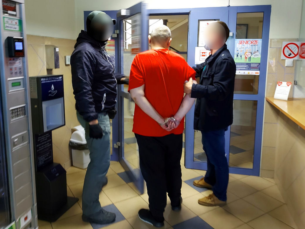 Gang spod Warszawy okradał banki