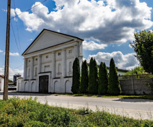 To miasto w województwie łódzkim ma jeden z najpiękniejszych rynków. Zachwyca też zabytkowym ratuszem