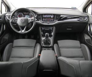 Opel Astra 1.6 Turbo 200 KM M6 Elite