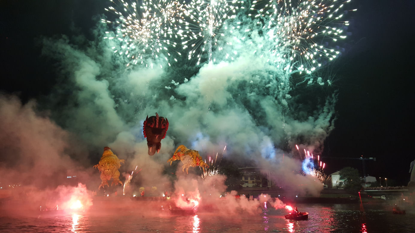 Parada Smoków 2016: Wielkie Widowisko Plenerowe na Wiśle [GALERIA ZDJĘĆ, WIDEO]