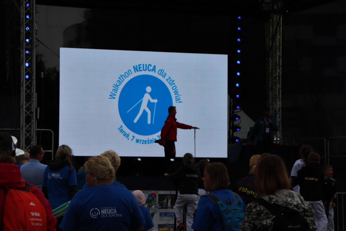 Toruń. VIII Marsz Walkathon Neuca dla Zdrowia