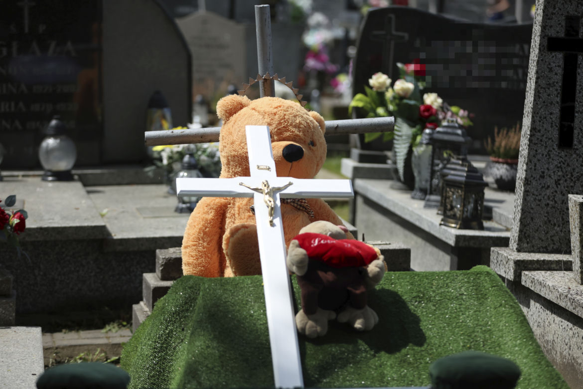 Tłumy żegnają 8-letniego Kamilka z Częstochowy. Serce pęka