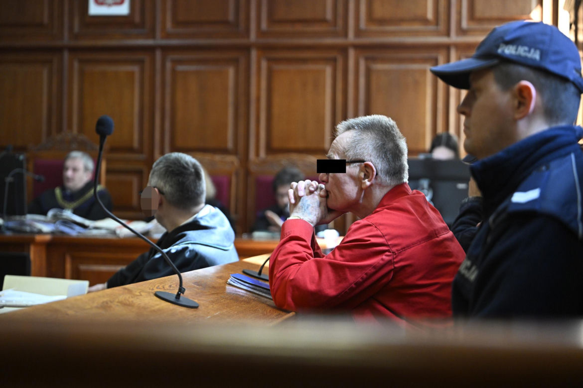 Proces w sprawie zabójstwa niemieckich emerytów. Sędzia do oskarżonego, który się nie przyznaje, ale ma dużo do powiedzenia: "Brzmi to tak, jakby pan tam był"