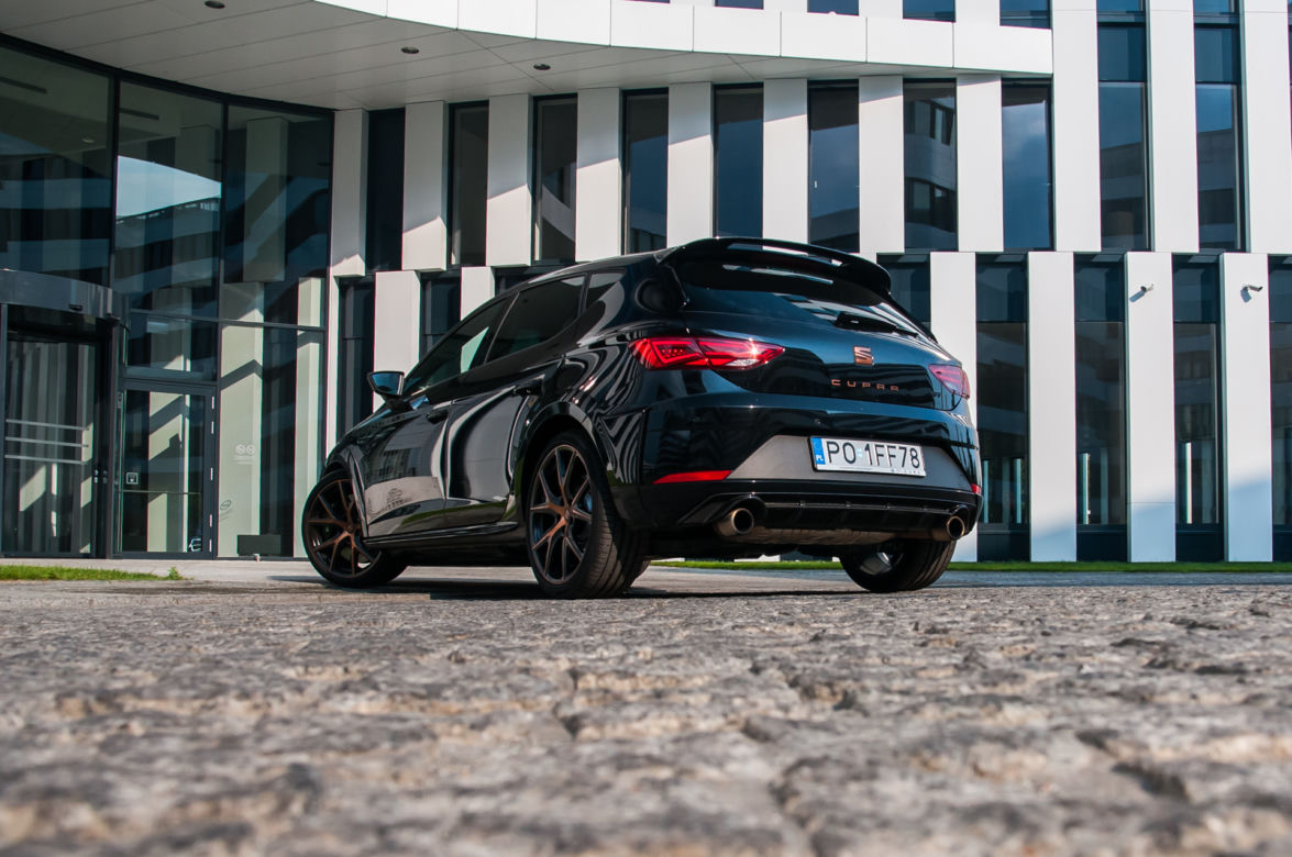 Seat Leon Cupra R 2.0 TSI 310 KM 6MT