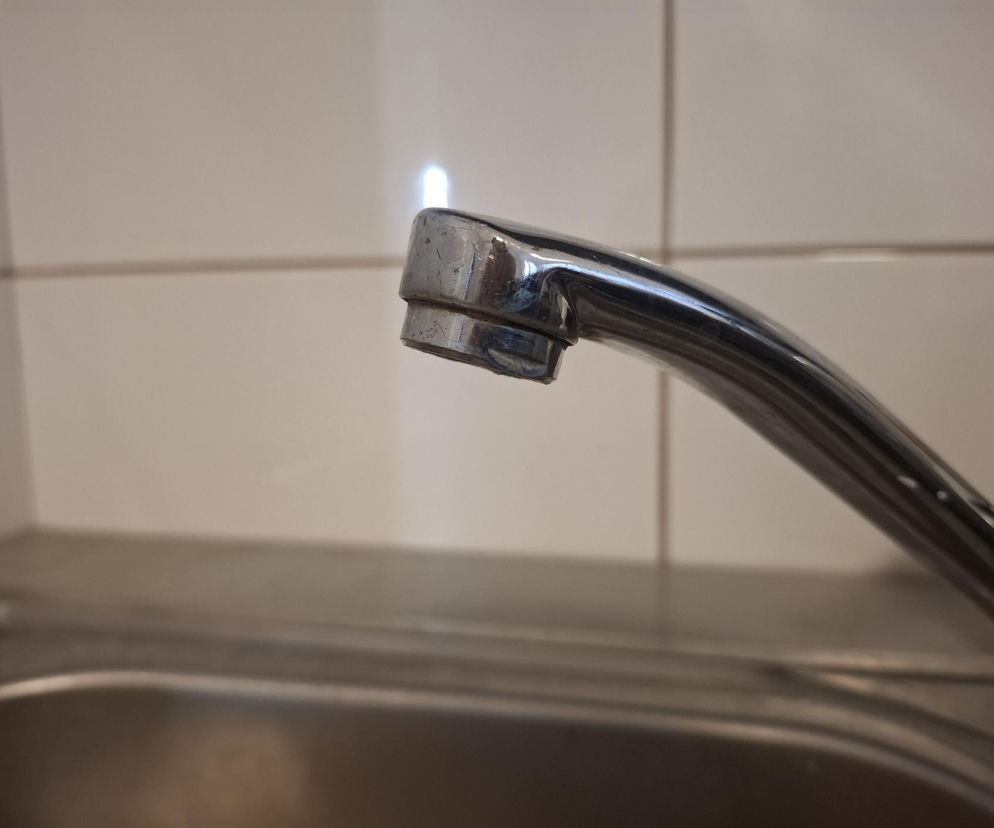 Żar z nieba, a woda w Grabówce nie nadaje się do picia i kąpieli