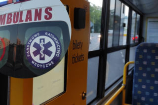 Młody mężczyzna zmarł w autobusie. Prokuratura wszczęła śledztwo