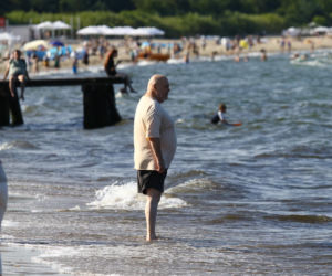 Marian Lichtman na plaży