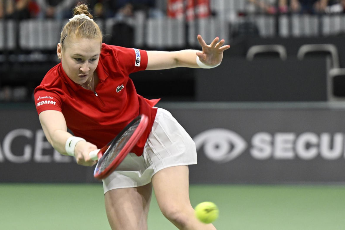 Iga Świątek - Celine Naef w turnieju BJK Cup