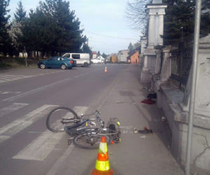 WJECHAŁ W LUDZI NAUMYŚLNIE