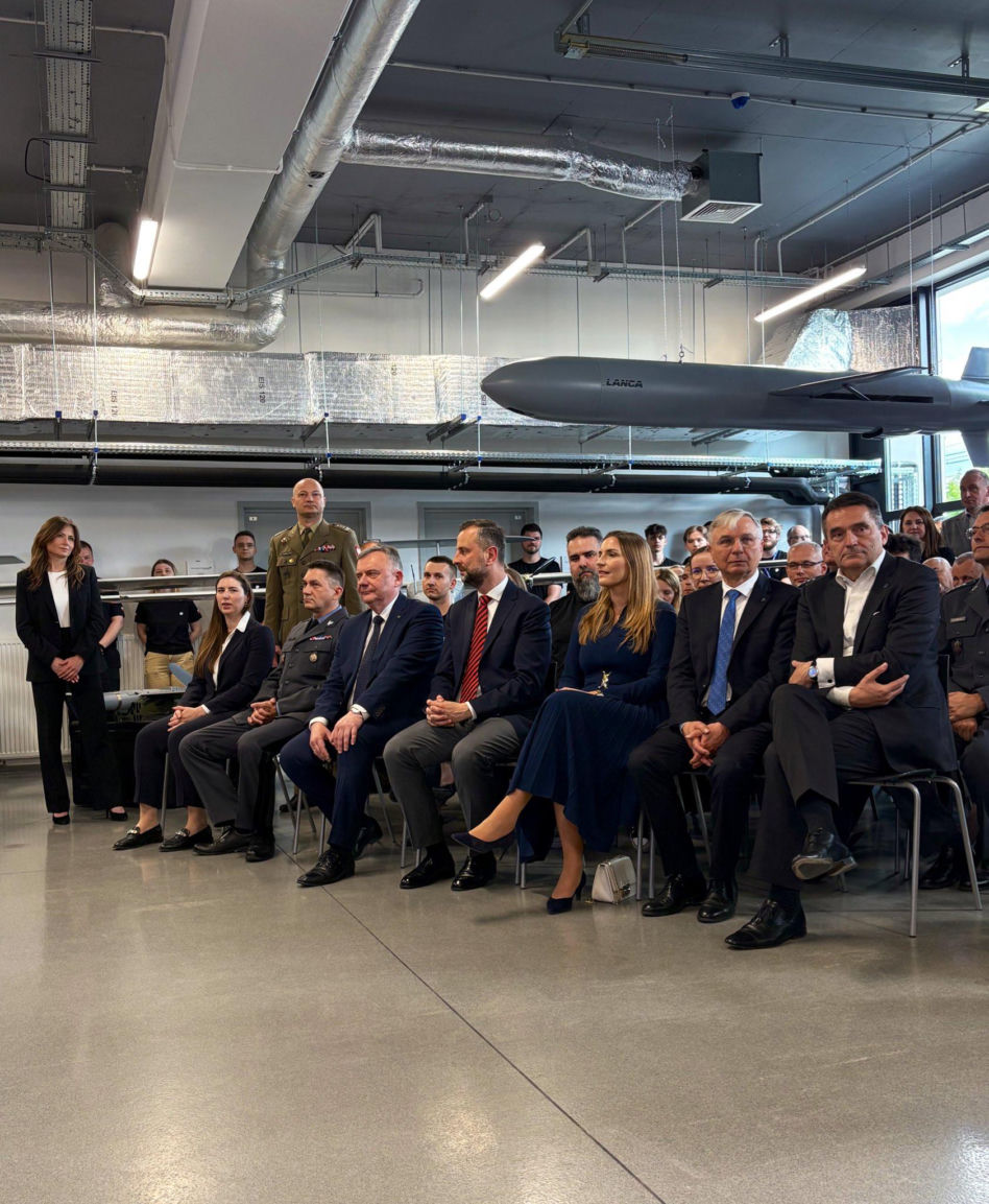 Polska armia zyskuje oczy i pazury. Wojsko kupuje setki dronów WARMATE, GLADIUS i FlyEye od Grupy WB