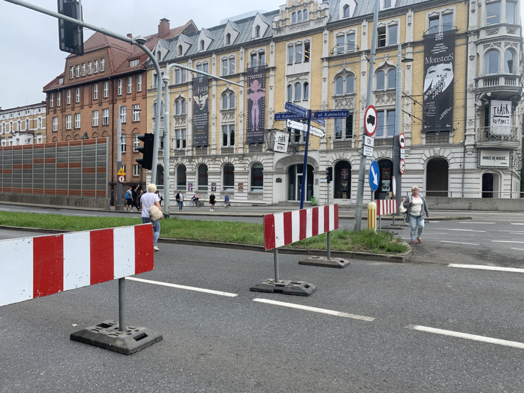 Estakada w Chorzowie zamknięta. Grozi jej zawalenie