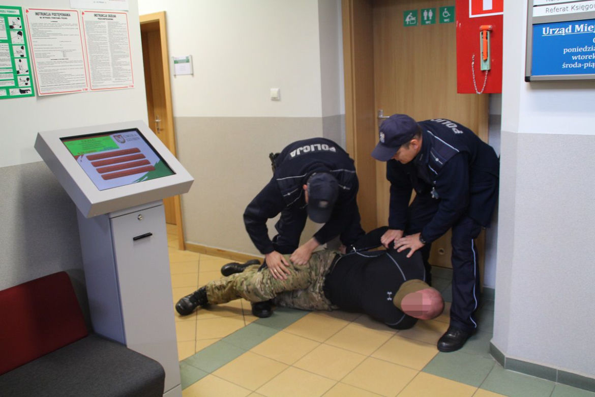 Atak na Urząd Miejski w Szubinie? Spokojnie, to tylko ćwiczenia! 