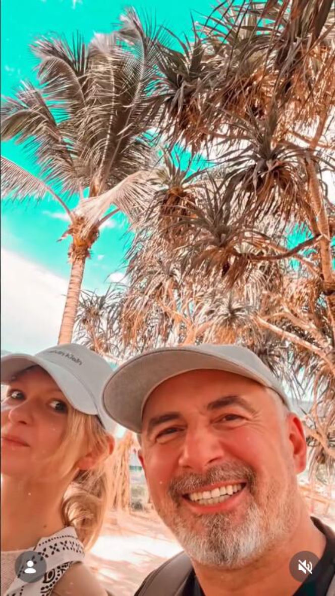 Rajski miesiąc miodowy, a ona bez uśmiechu. Co dzieje się z żoną Jacka Kopczyńskiego?