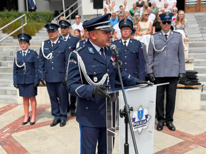 Święto Policji w Starachowicach. Uroczyste awanse, rodzinny piknik i podziękowania