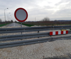 Opłakany stan mostu w Ostrowie