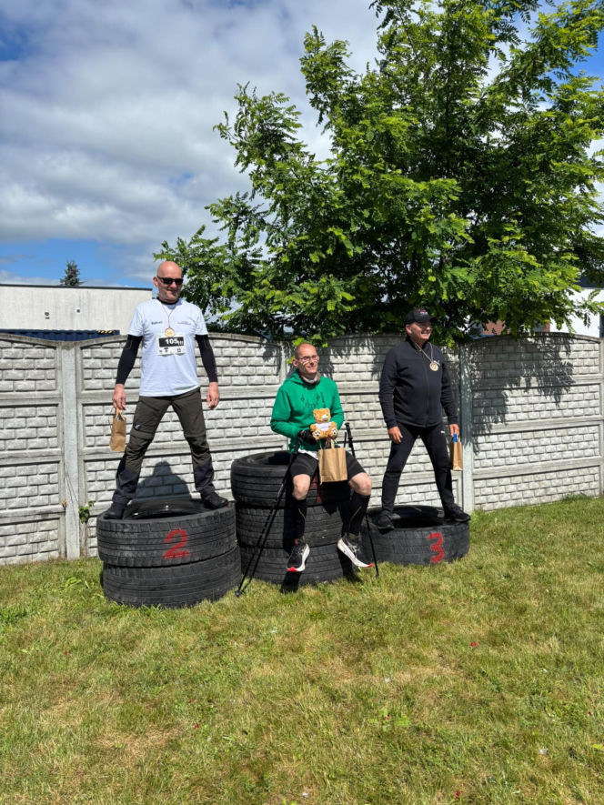 Trwa Ultramaraton Wsparcia i piknik rodzinny w Lesznie
