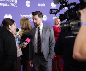 Remigiusz Mróz  zarobił miliony