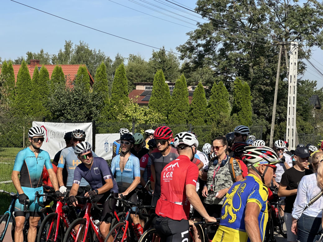 Sportowa rywalizacja i wspólne pomaganie. Za nami 8. edycja Tour de Cracovia Amatorów! 