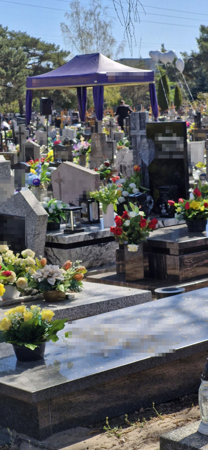 Pogrzeb 4-letniego Szymka. Chłopczyk wypadł z balkonu w Bydgoszczy