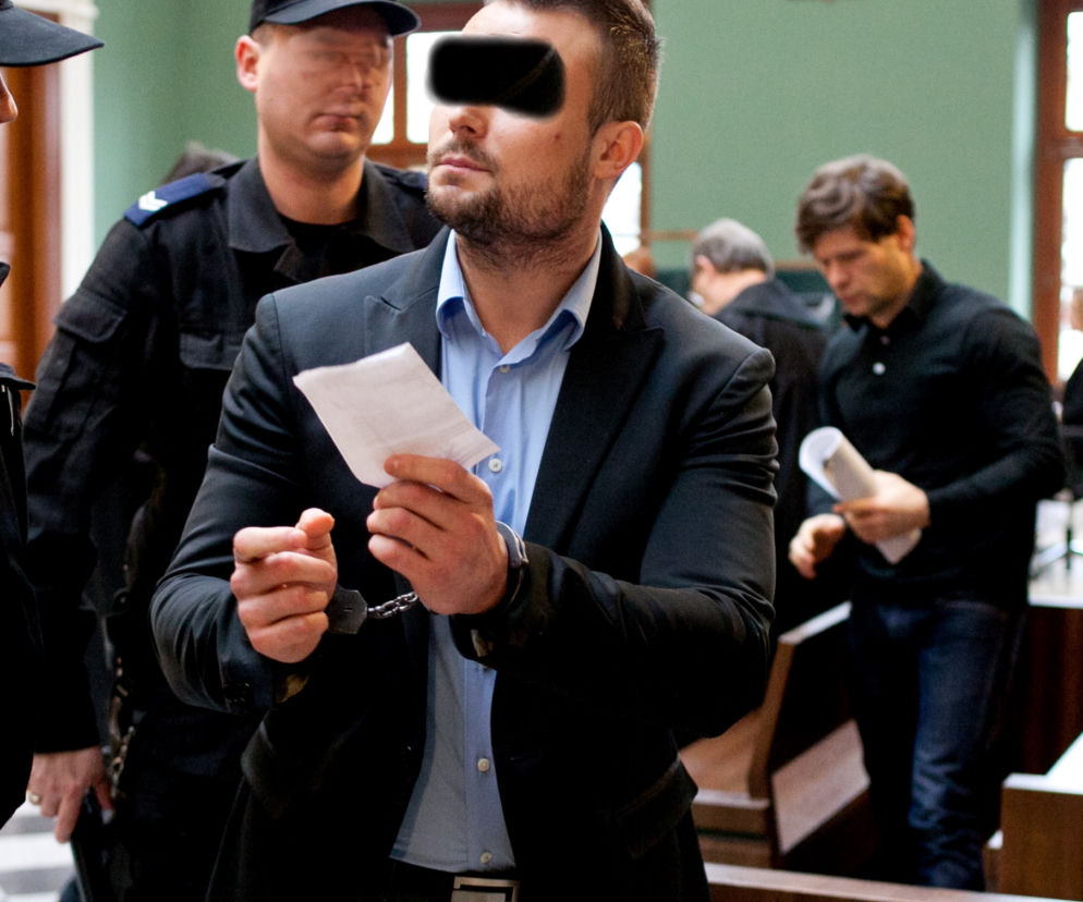 Policjanci okradli przemytnika