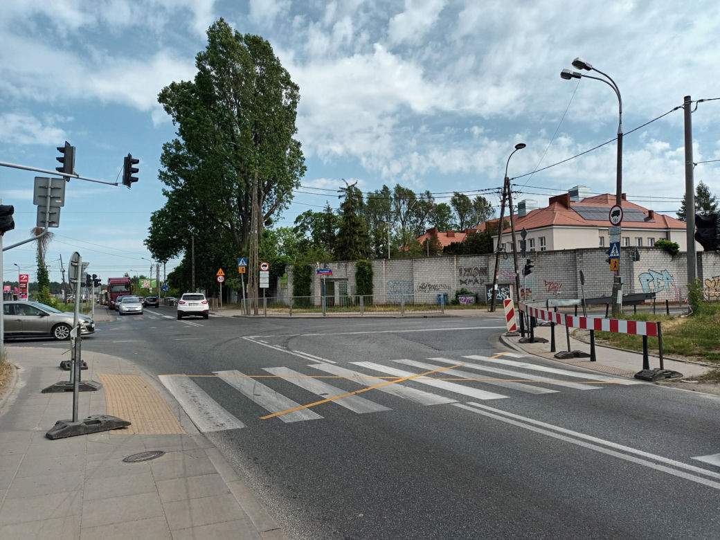 Skrzyżowanie na granicy Bielan i Izabelina