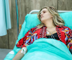 Szpital św. Anny, odcinek 87: Strzelanina przed szpitalem! Postrzelona pielęgniarka walczy o życie