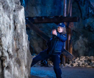 Pierwsza miłość: Mateusz zmusza Emilkę do ślubu. Każe jej przypieczętować ich małżeństwo kielichem wina. Nie mówi jej tylko, że wino jest zatrute…