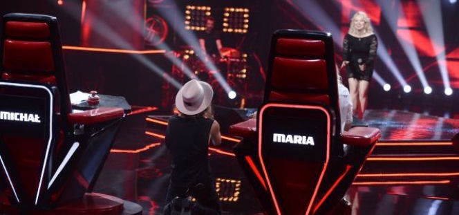 Jelena Matula w Voice of Poland - Michał Szpak na kolanach VIDEO 