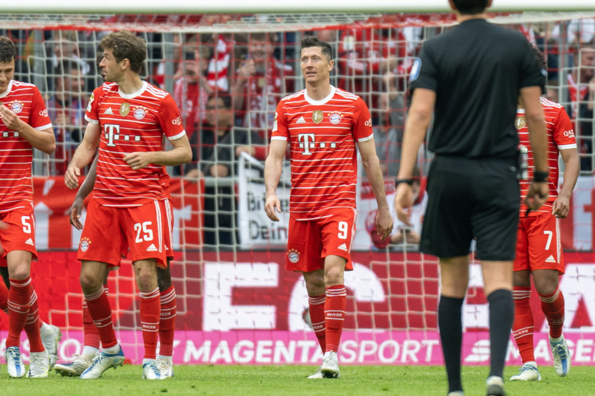 Robert Lewandowski odejdzie z Bayernu?! To mogą być ostatnie zdjęcia w barwach mistrza Niemiec
