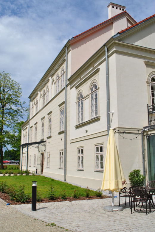 To miasto na Śląsku zachwyca kamienicami na rynku. Znajduje się w nim też najpiękniejszy pałac w województwie