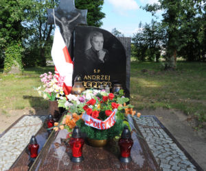 Tak wygląda grób Leppera w 8 rocznicę śmierci