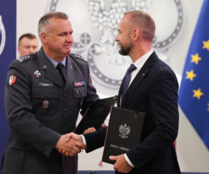 Kleszcze i terminale satelitarne dla armii. Sprzęt za 3 mld zł z polskich firm