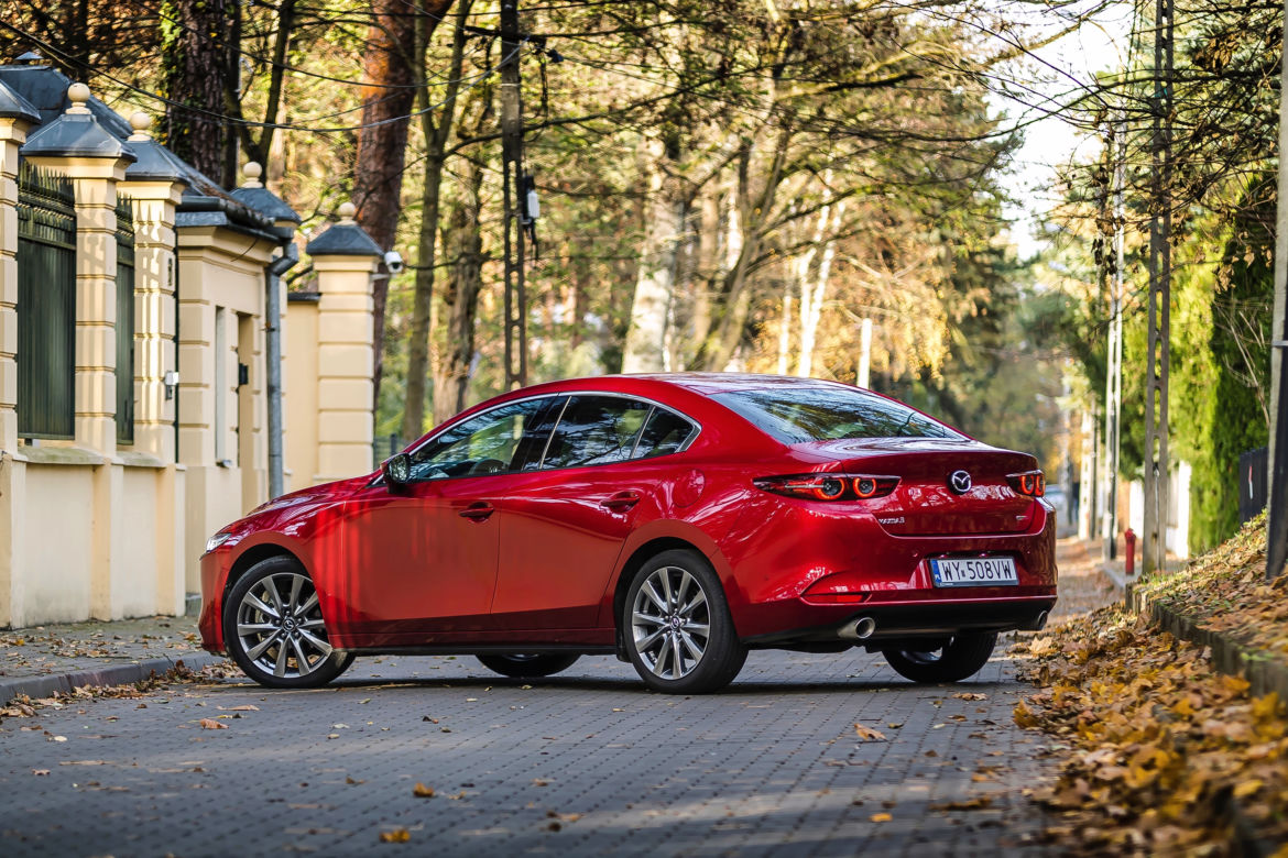 Mazda 3 Sedan 2.0 SKYACTIV-X 180 KM 6MT Enso