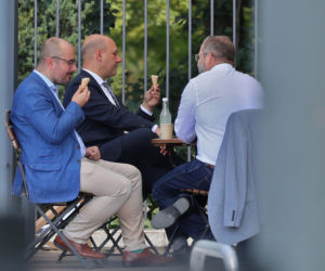 Posłowie PiS poszli na lody