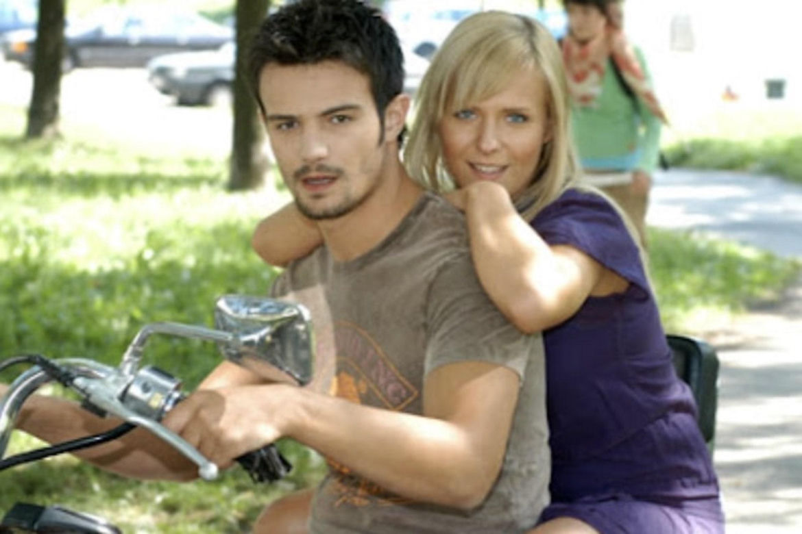 Pierwsza miłość. Paweł Krzyżanowski (Mikołaj Krawczyk), Marysia (Aneta Zając)