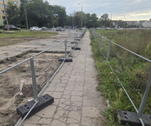 Wyburzają kolejne budynki na Szwederowie. Powstaje nowe torowisko tramwajowe [ZDJĘCIA]