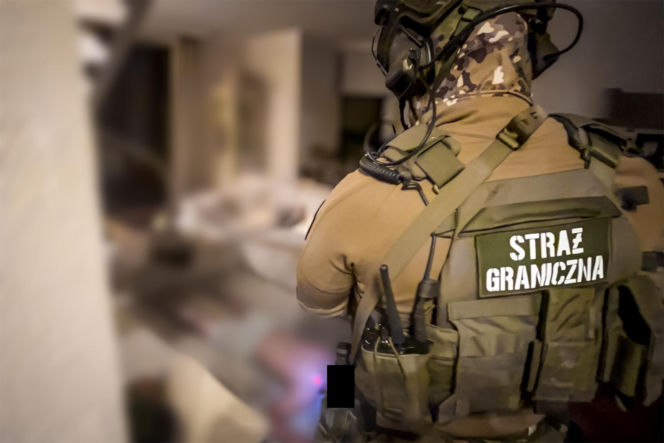 CBŚP i Straż Graniczna rozbiły grupę legalizującą pobyt cudzoziemcom