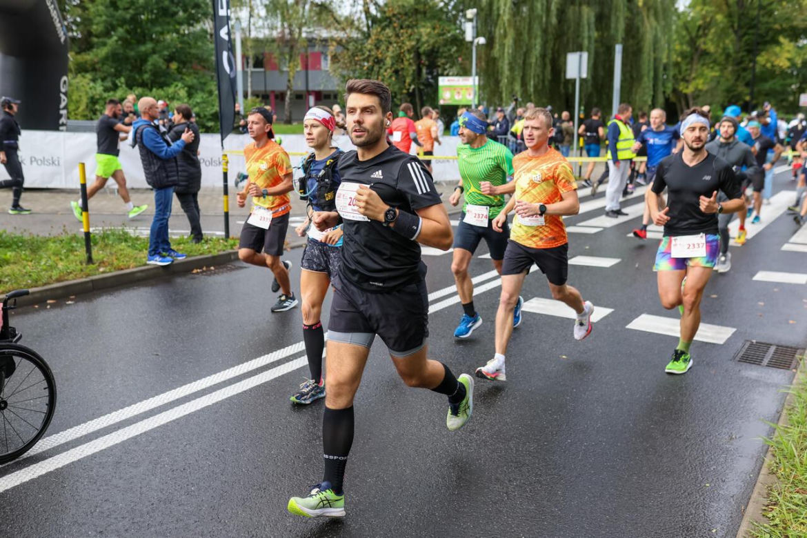 PKO Półmaraton Gliwicki: na starcie było ponad tysiąc biegaczy. Mieszkańcy narzekali