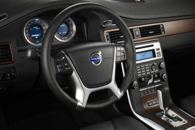 Volvo S80