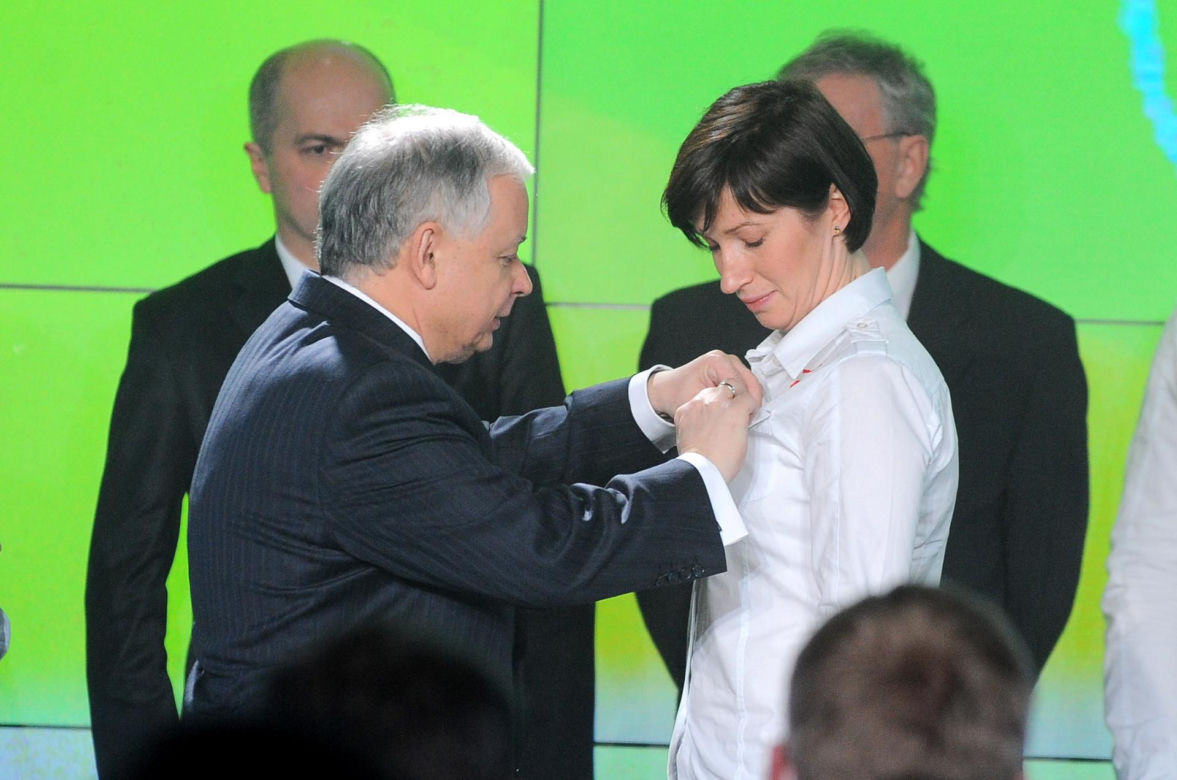 Lech Kaczyński i Jarosław Kaczyński na sportowych zdjęciach