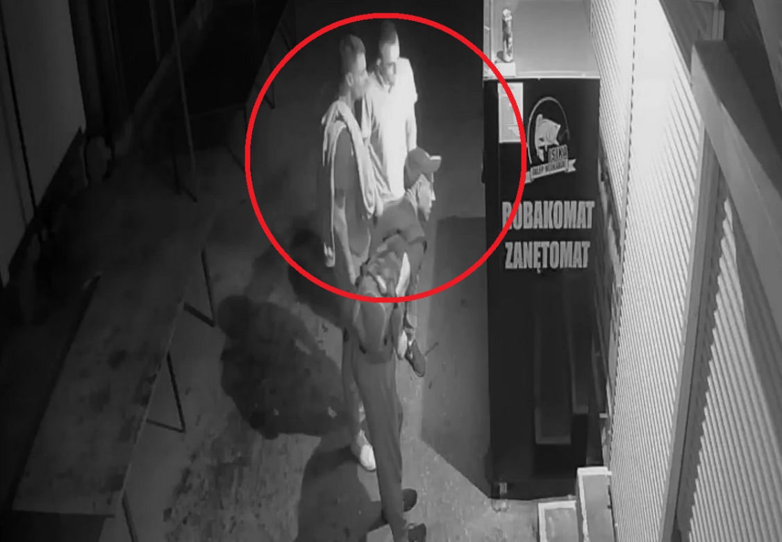 Ukradli robaki z automatu i zniknęli! Teraz ściga ich policja z Bydgoszczy