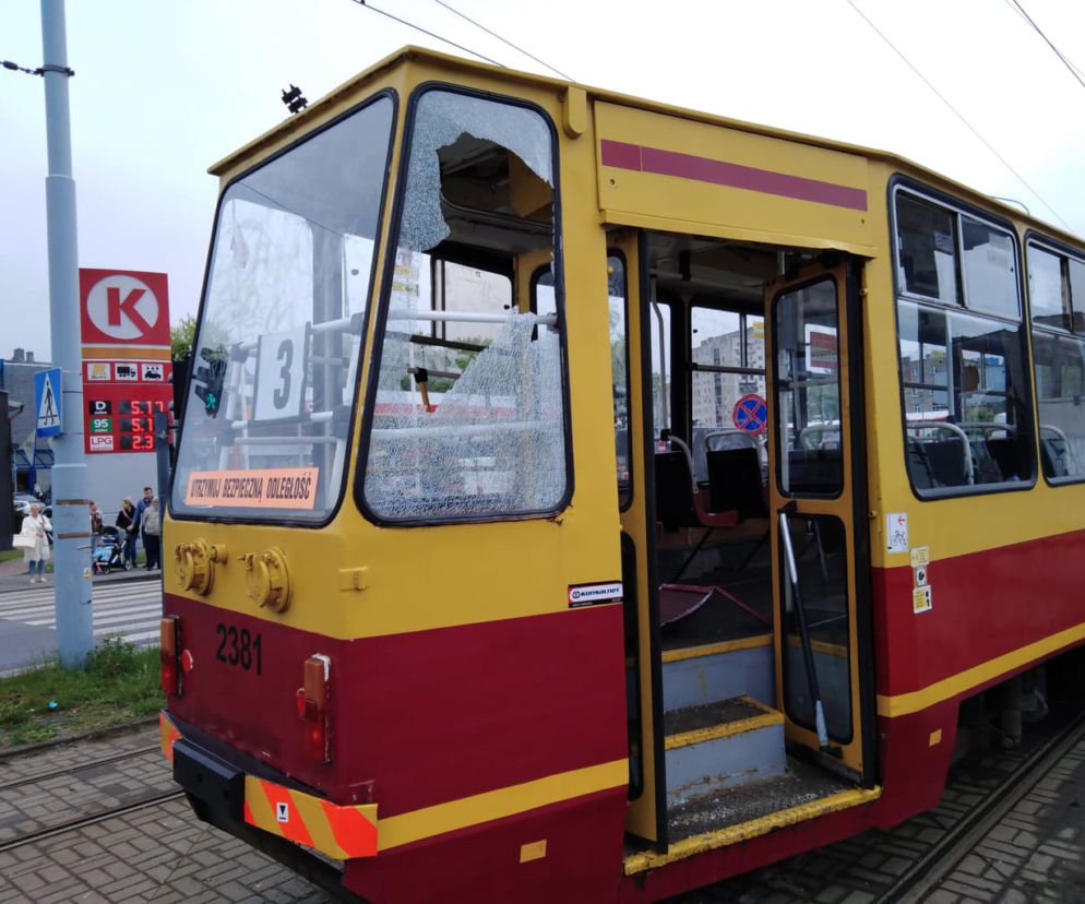 Wykolejenie tramwaju na Dolnej przy Zgierskiej
