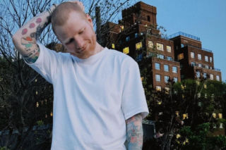 Ed Sheeran ogolił głowę