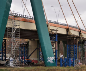 Trwa naprawa Mostu Uniwersyteckiego. Sprawdzamy, jak przebiegają prace [ZDJĘCIA]
