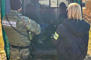 Nielegalni migranci udawali studentów