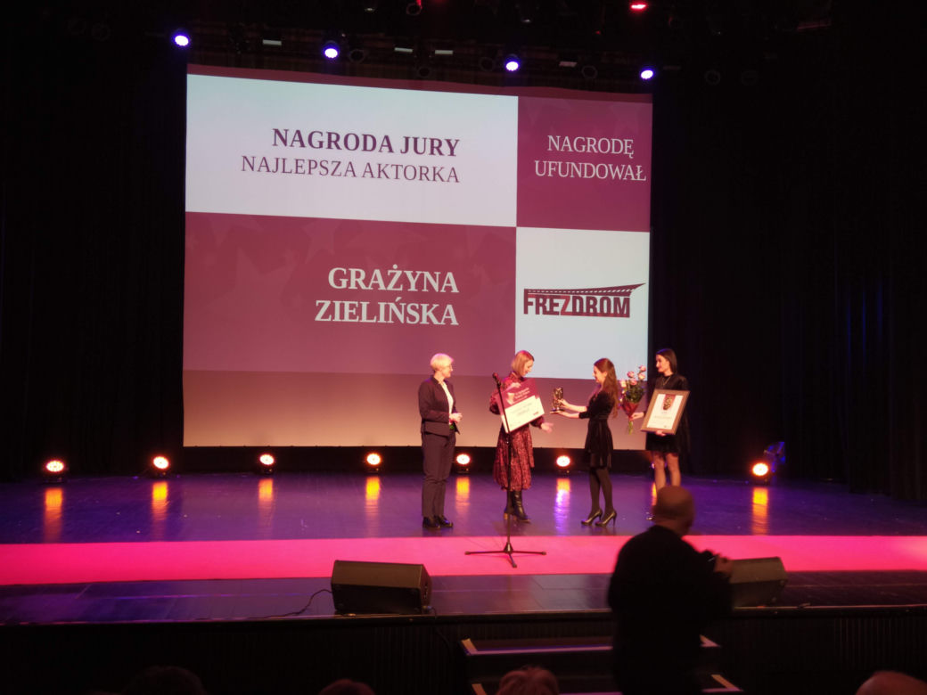 ZOBACZ ZDJĘCIA z gali podsumowującej 10. Festiwal Teatrów Sztuka plus Komercja i z koncertu Roberta Rozmusa