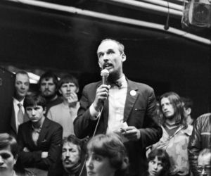 Młody Janusz Korwin-Mikke. Zobacz, kim był
